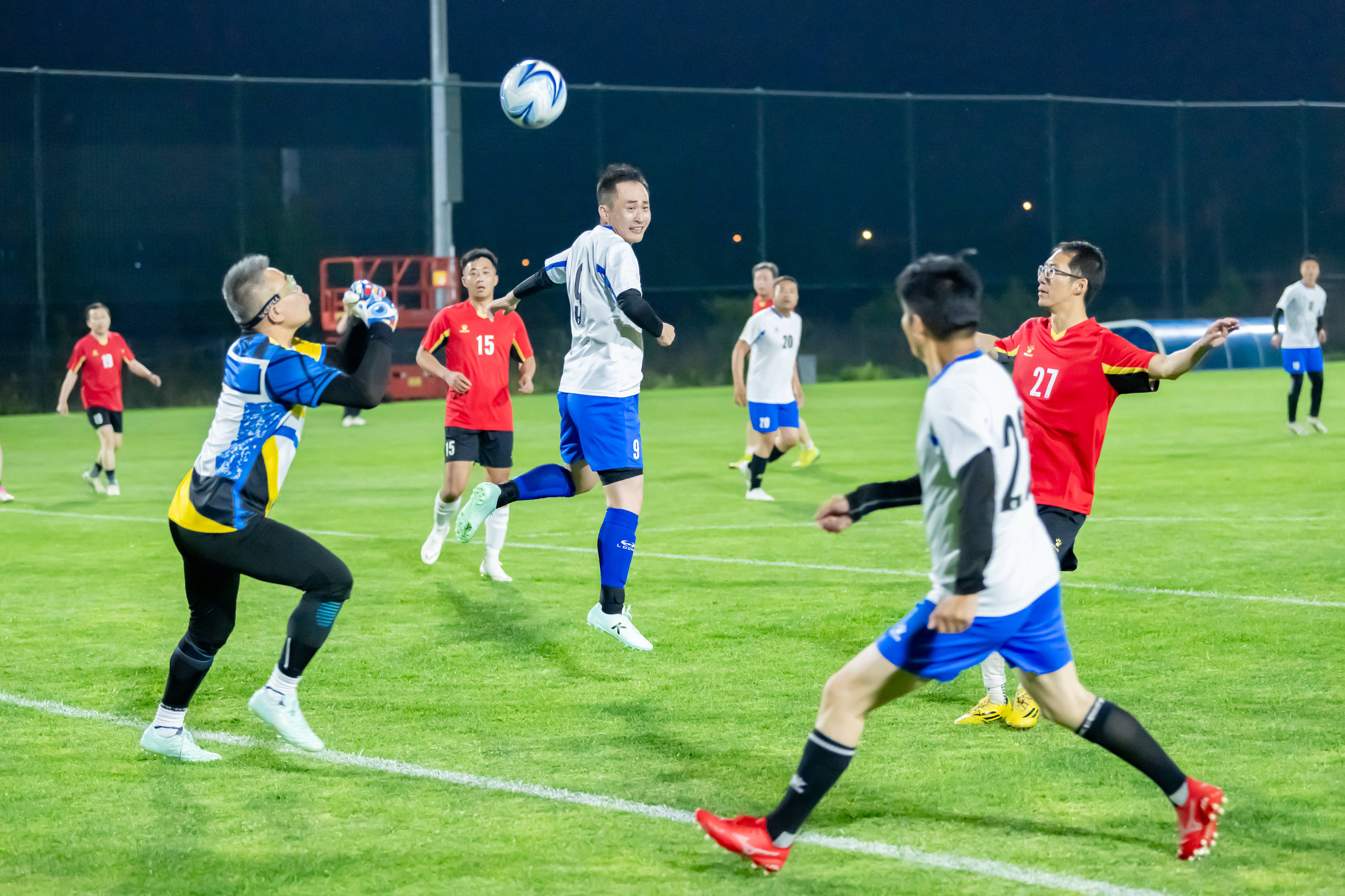 自己的防守 自己的防守