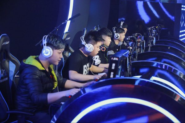 关于目前球 关于目前球