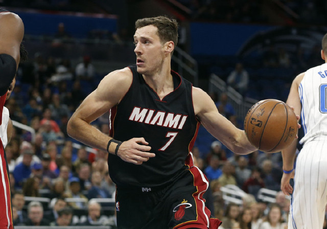 詹姆斯与东 詹姆斯与东