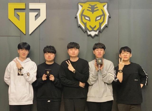 关键在于球 关键在于球